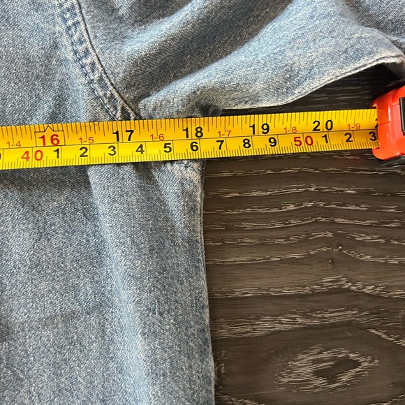 👑NWOT Triarchy Light Blue Button Up Denim Shirt XS - Picture 6 of 10